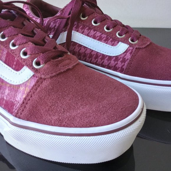 Vans Women's Suede / Canvas Platform Lace Up Sneaker - Picture 4 of 13